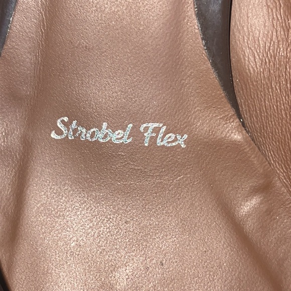 Donald J. Pliner Brown Heels - Picture 13 of 15